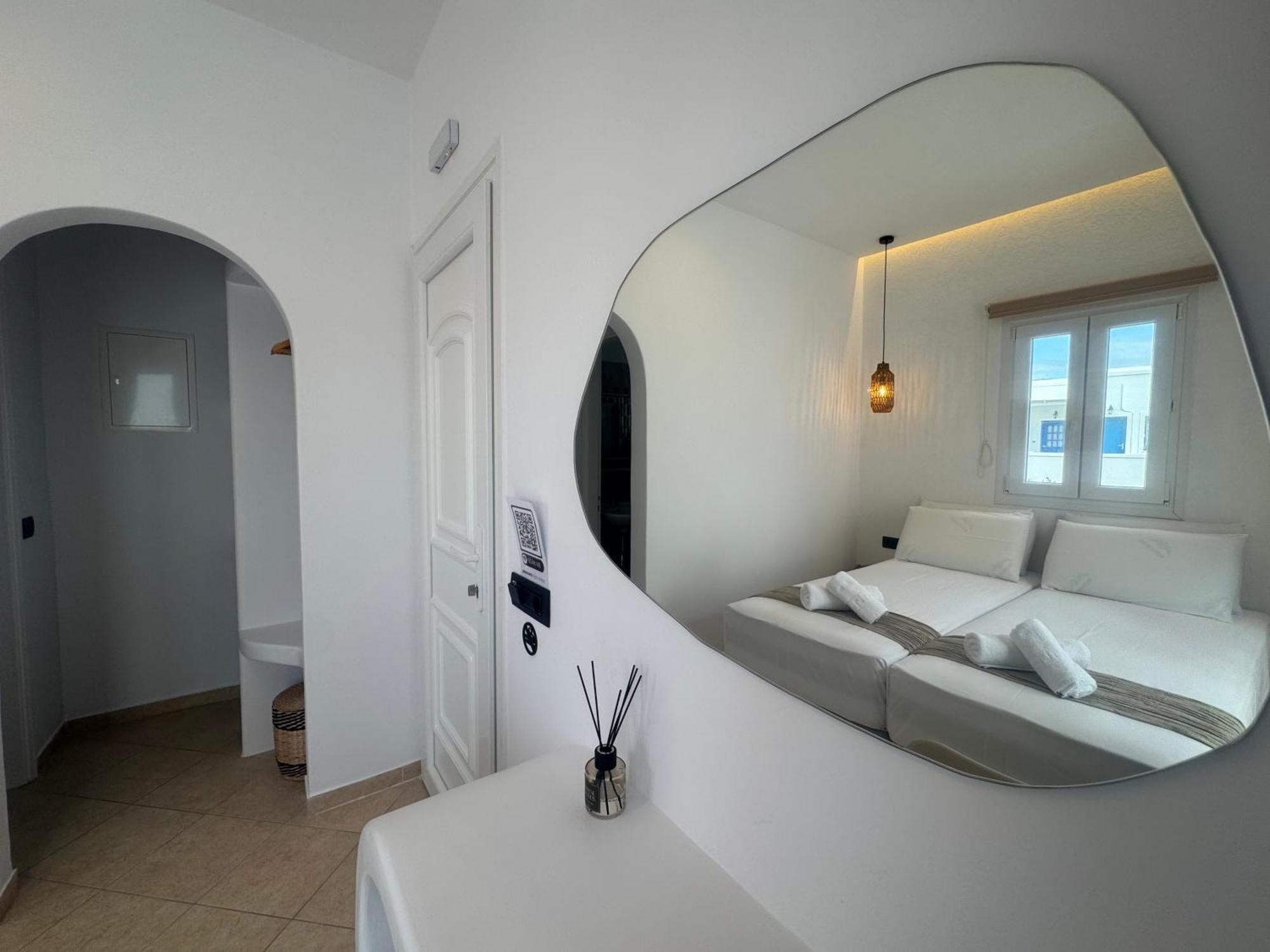 Eleni'S Rooms Antiparos Town Extérieur photo
