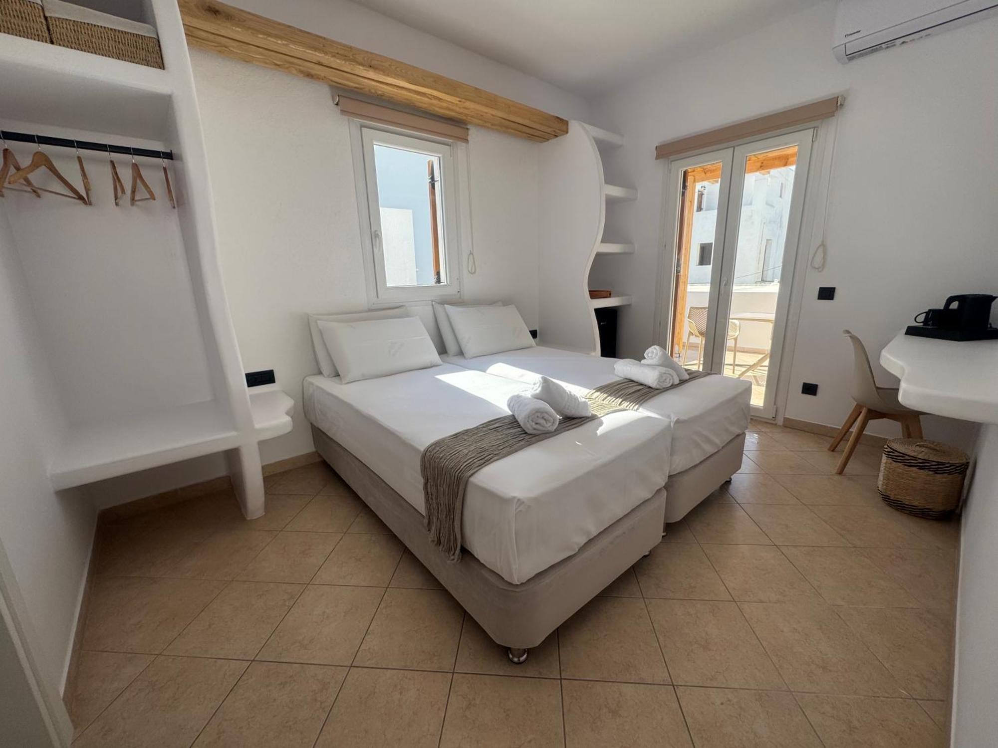 Eleni'S Rooms Antiparos Town Extérieur photo