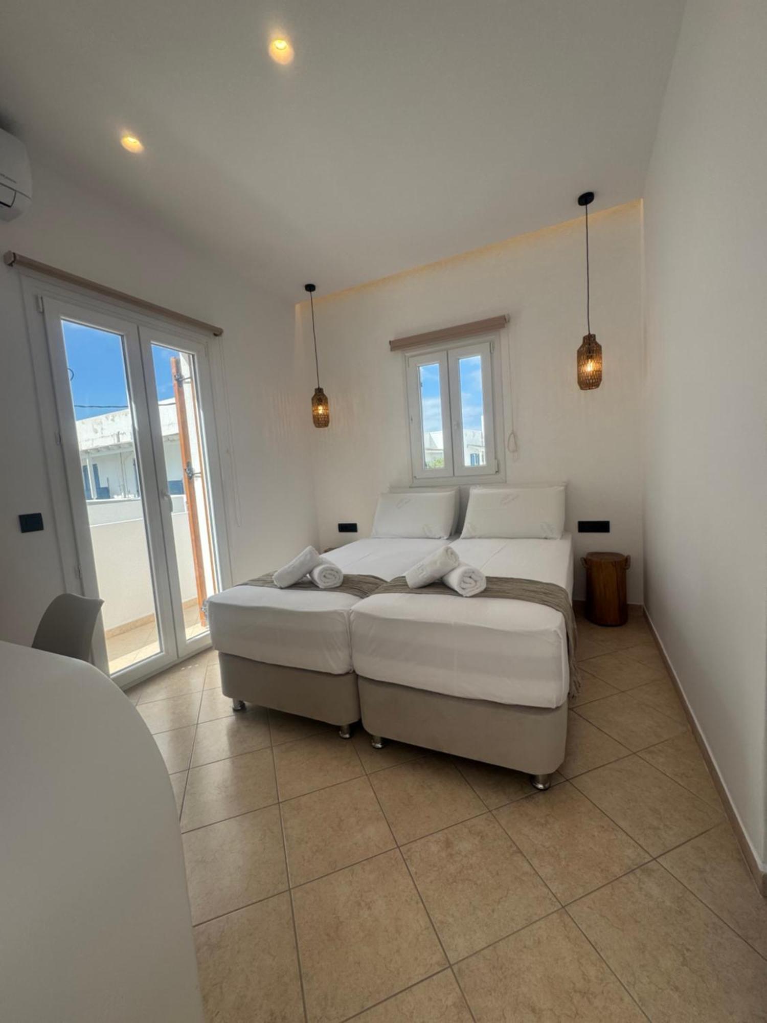 Eleni'S Rooms Antiparos Town Extérieur photo