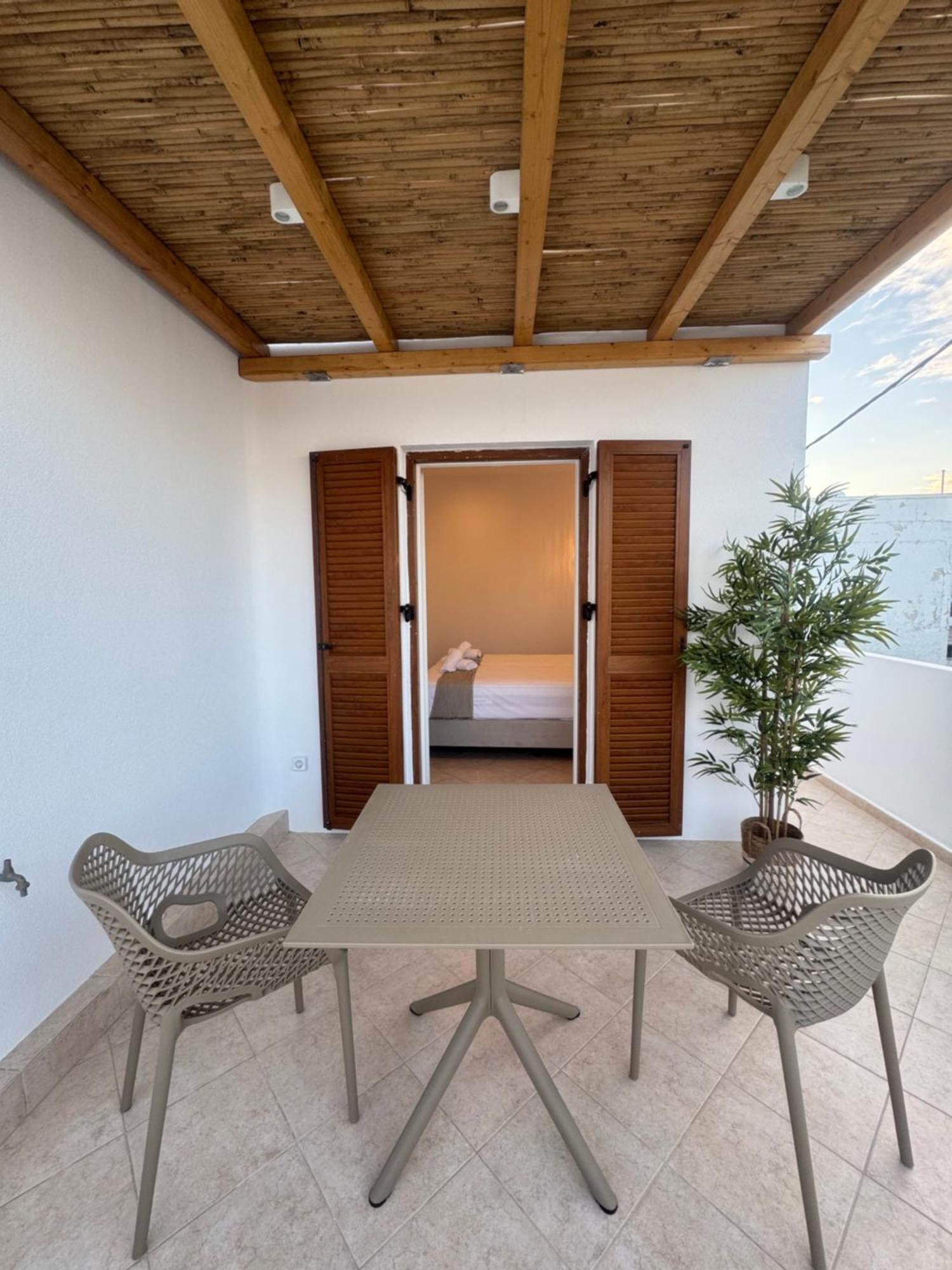 Eleni'S Rooms Antiparos Town Extérieur photo