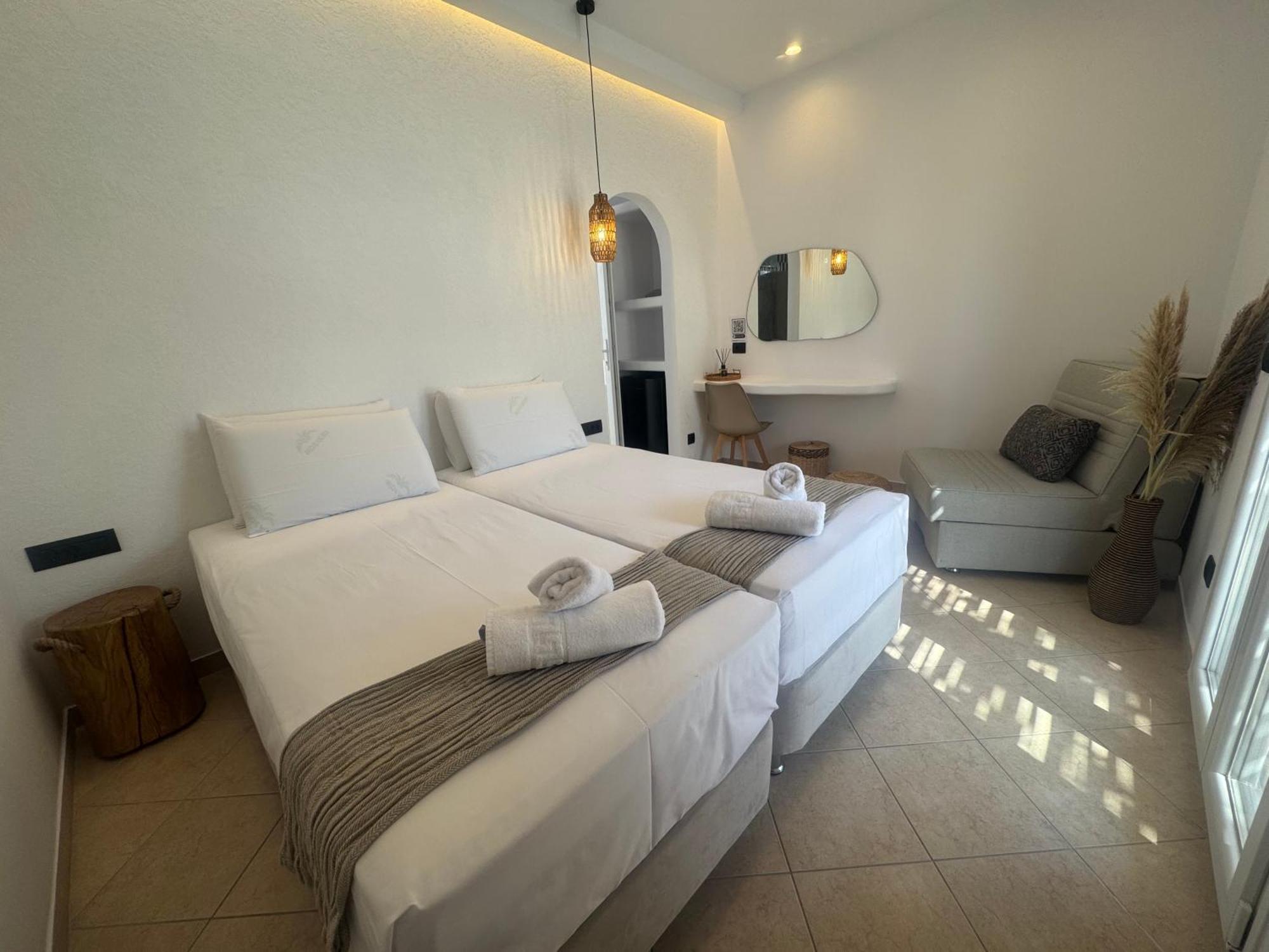 Eleni'S Rooms Antiparos Town Extérieur photo