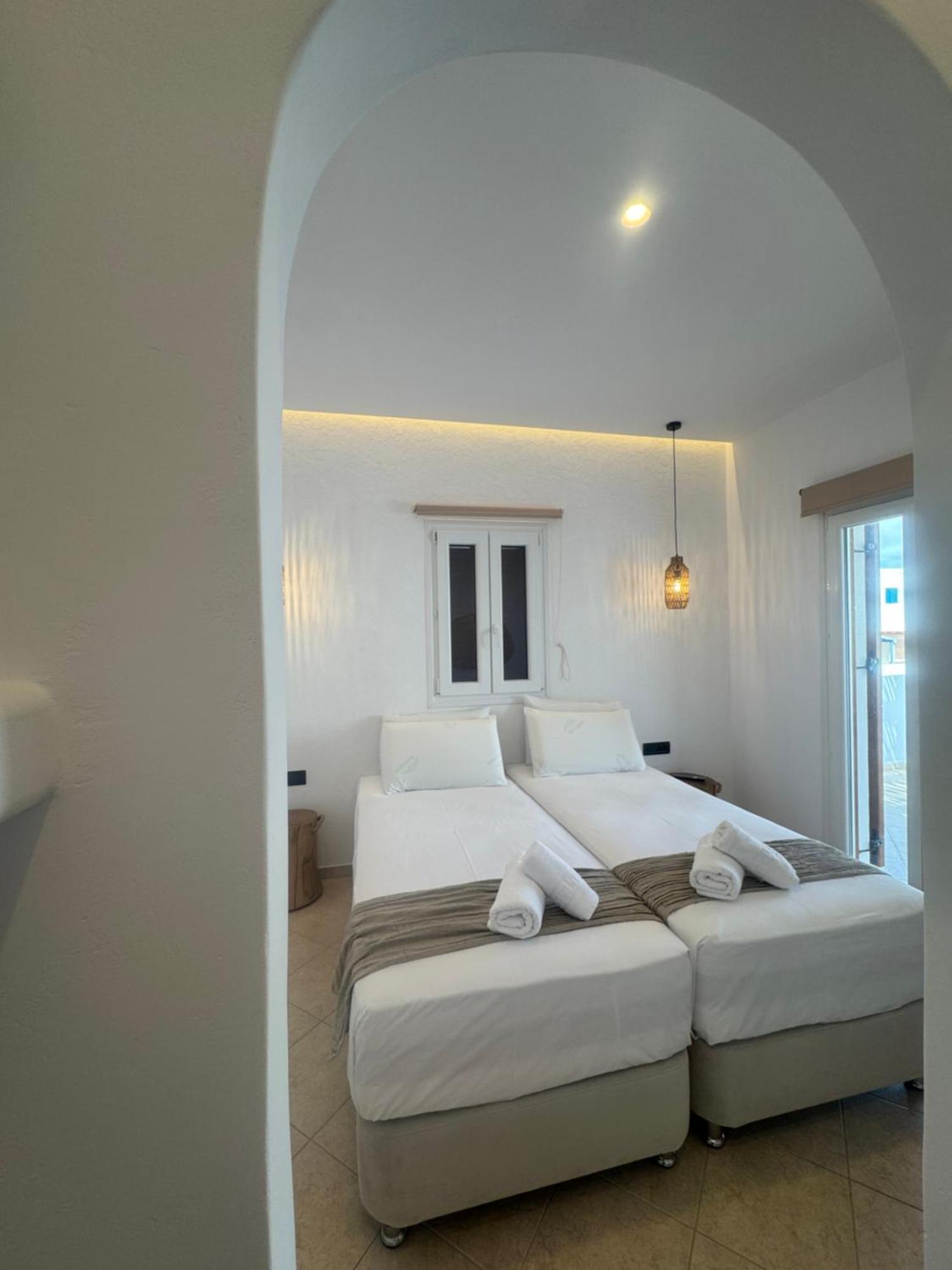 Eleni'S Rooms Antiparos Town Extérieur photo