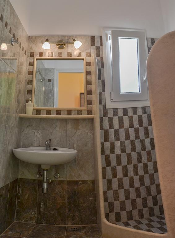 Eleni'S Rooms Antiparos Town Extérieur photo